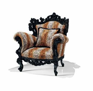 Bakokko_Padded-carved-open-work-armchair_1756_A