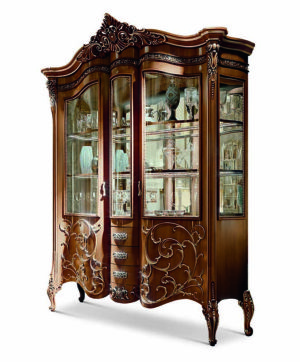 Bakokko_Vittoria-Carved-display-cabinet-double-shaped-doors_4600
