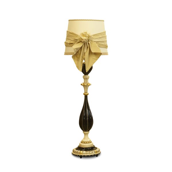 LM21/P - Carved floor lamp