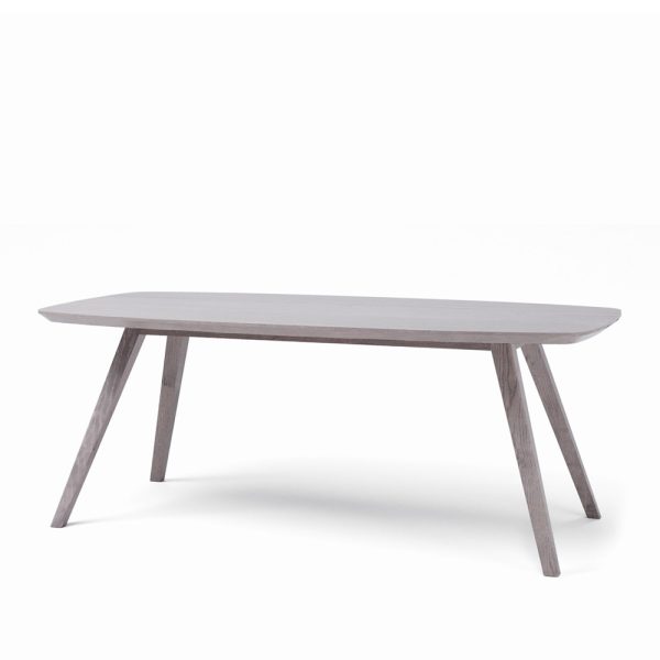 9218 - Oval table