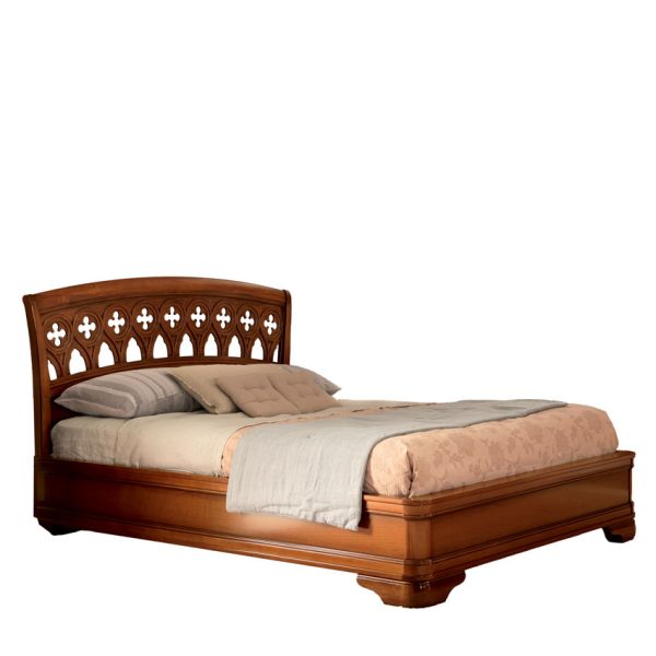 71CI23LT Cherry wood bed with carved headboard and ring footboard / 71BO23LT White bed with carved headboard and ring footboard